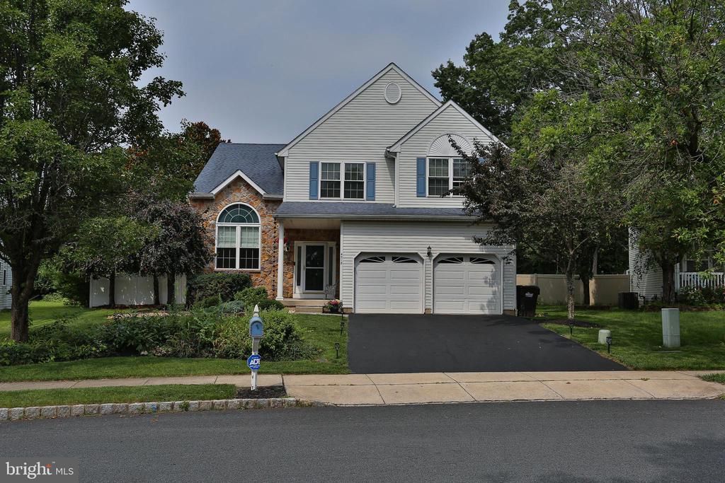 4518 OLD OAK ROAD , DOYLESTOWN, PA 18902