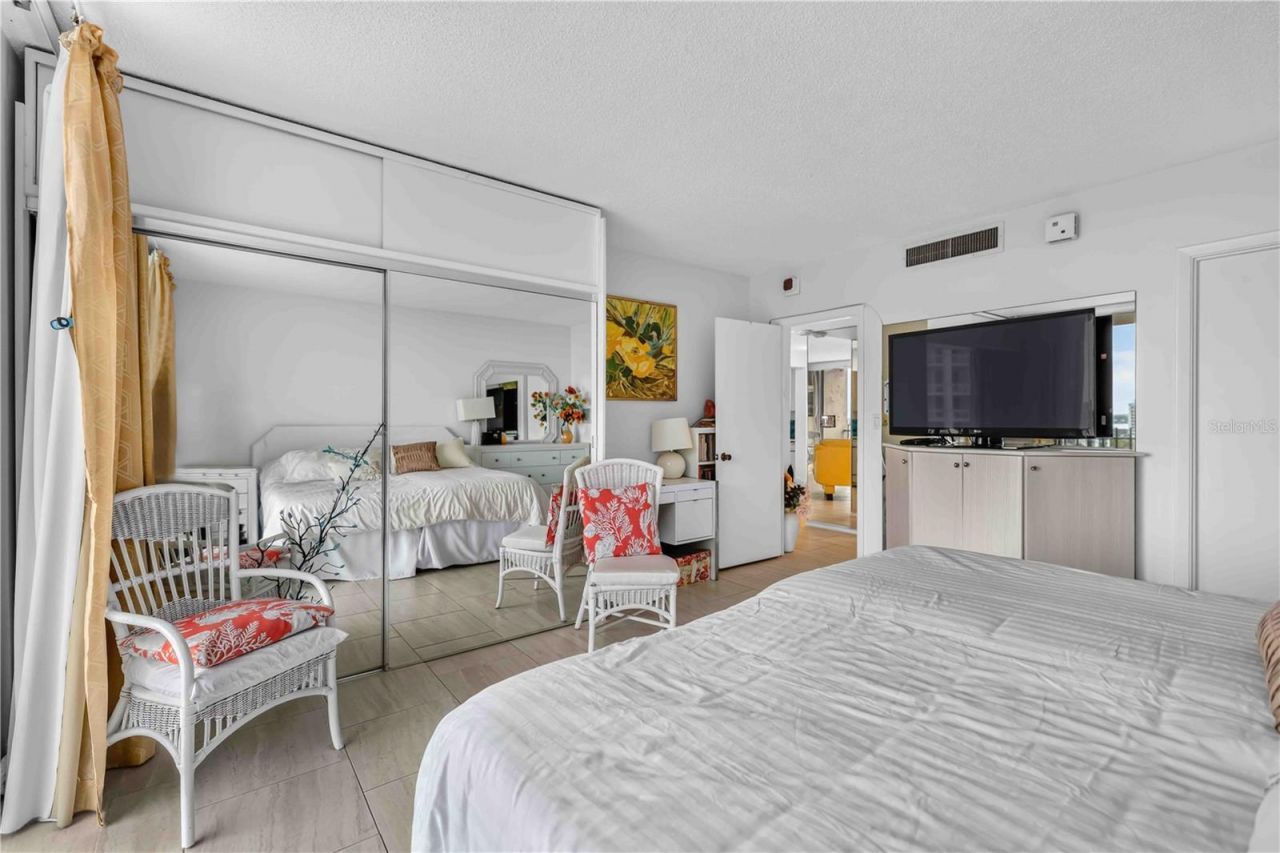 1212 Ben Franklin Drive, Unit 1205, Sarasota, FL 34236 Photo