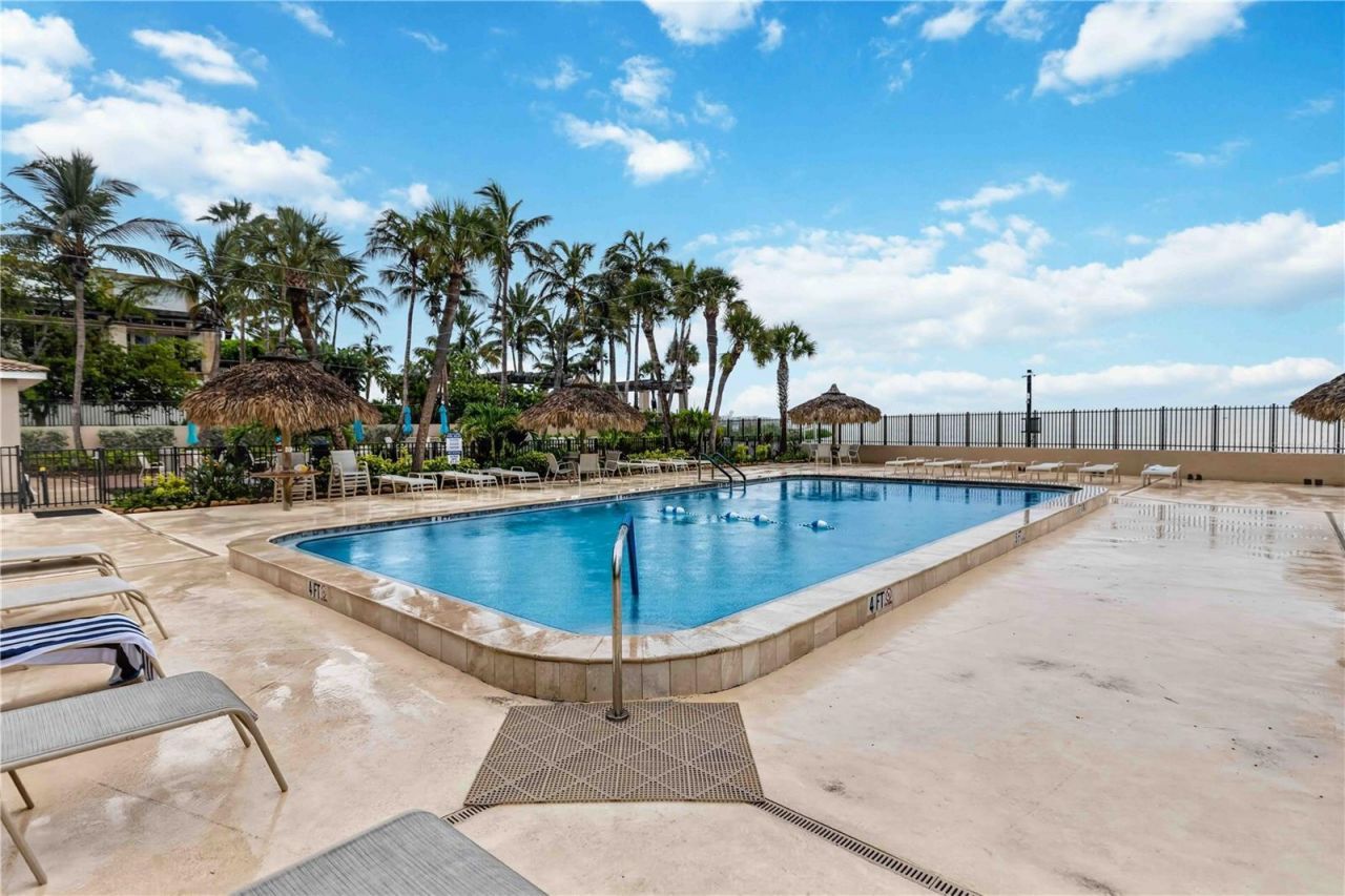 1212 Ben Franklin Drive, Unit 1205, Sarasota, FL 34236 Photo