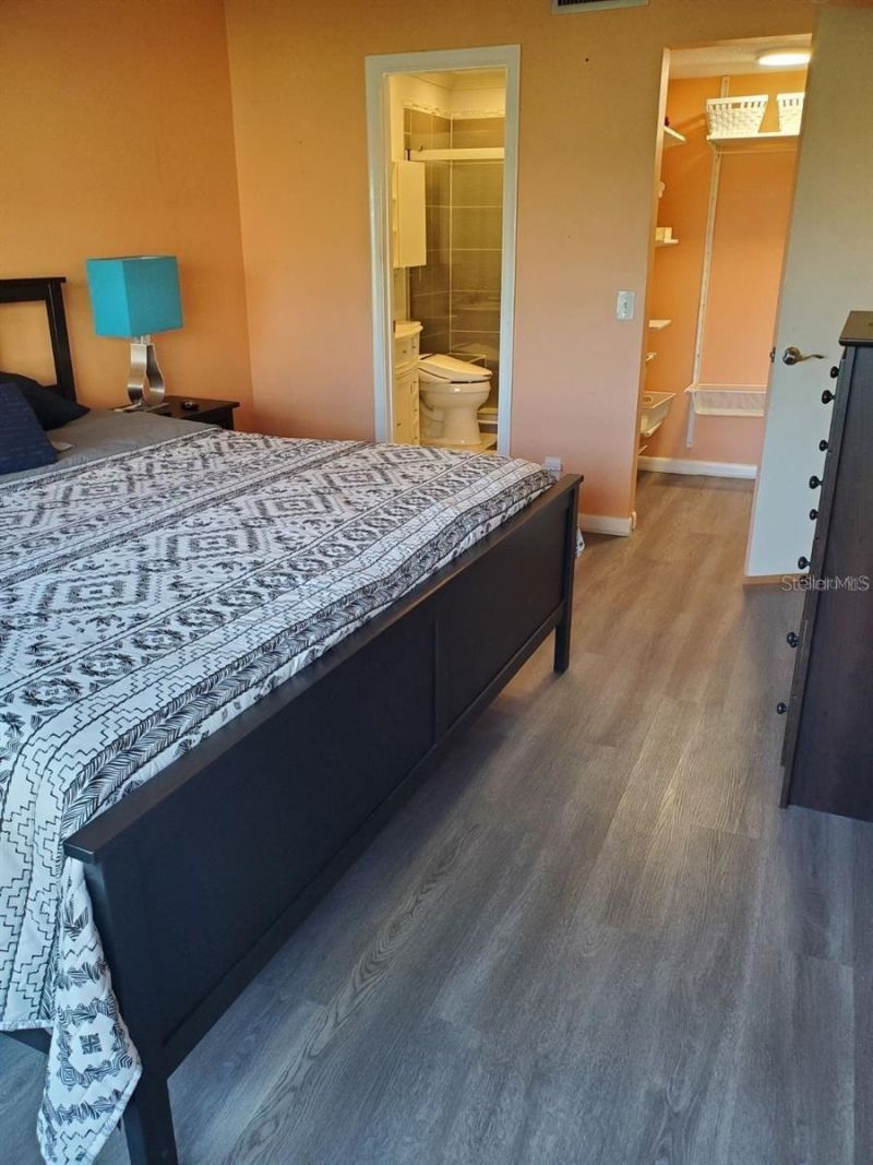 6210 Sun Boulevard , Unit 202, Saint Petersburg, FL 33715 Photo