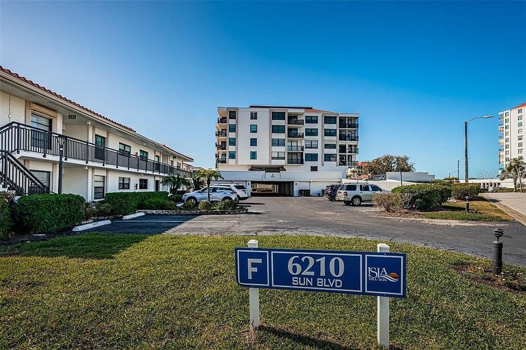 6210 Sun Boulevard , Unit 202, Saint Petersburg, FL 33715 Photo