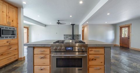 11715 Deerfield Drive , Truckee, CA 96161 Photo
