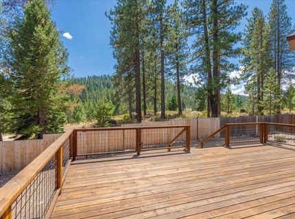 11715 Deerfield Drive , Truckee, CA 96161 Photo