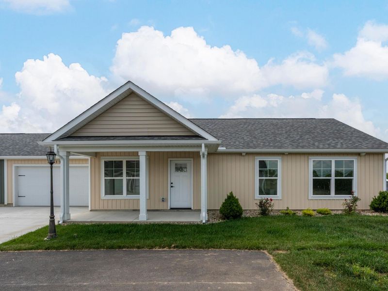 204 Cumberland Meadows Circle , Hebron, OH 43025 Photo 1