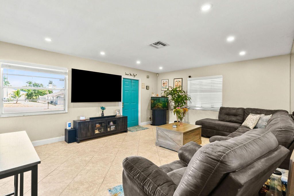1102 Florence Road, Lantana, FL 33462 Photo