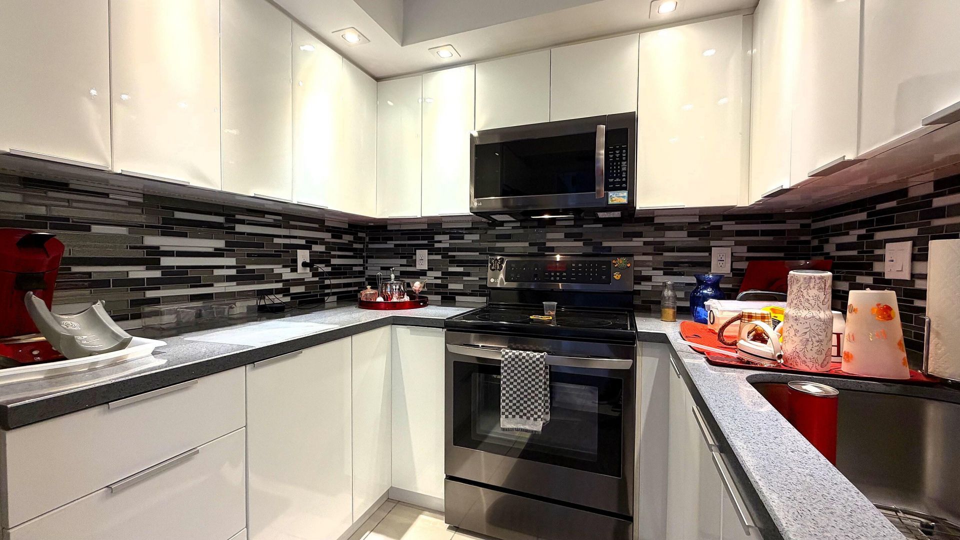 20335 W Country Club Drive, Unit 2408, Aventura, FL 33180 Photo