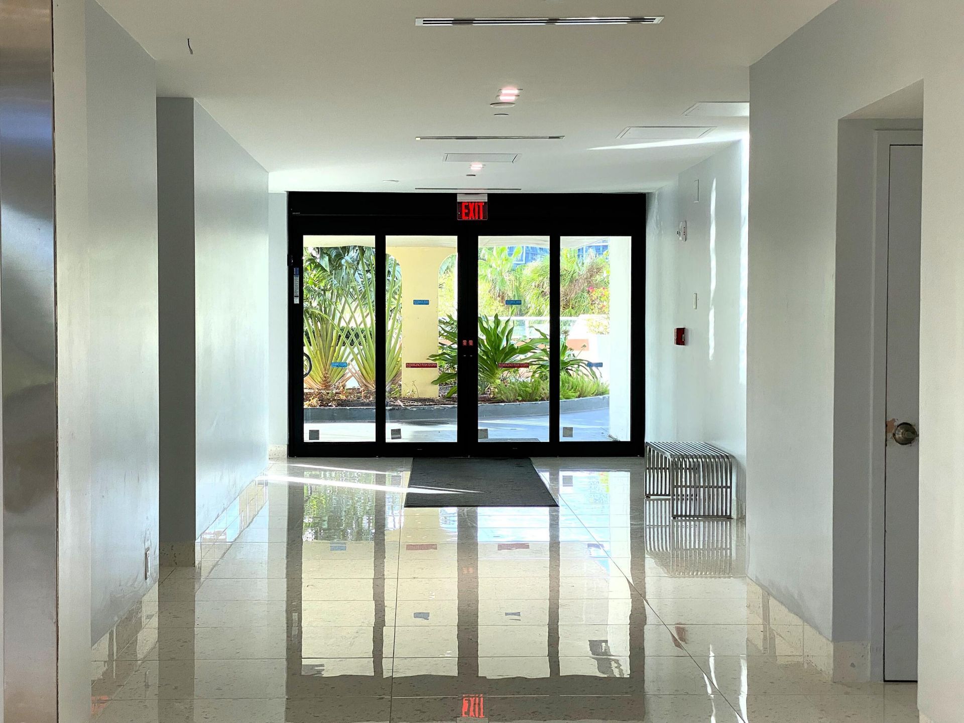 20335 W Country Club Drive, Unit 2408, Aventura, FL 33180 Photo