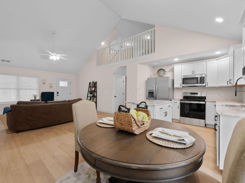 208 Cumberland Meadows Circle , Hebron, OH 43025 Photo 10