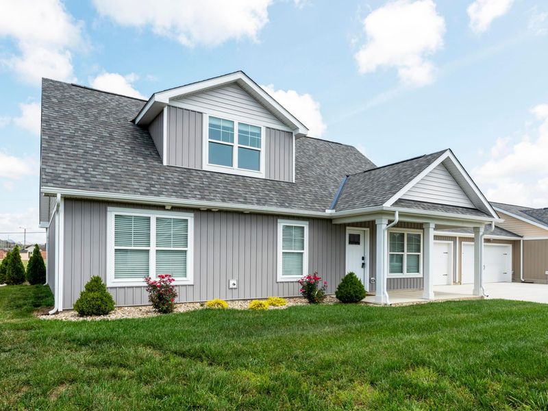 208 Cumberland Meadows Circle , Hebron, OH 43025 Photo 3