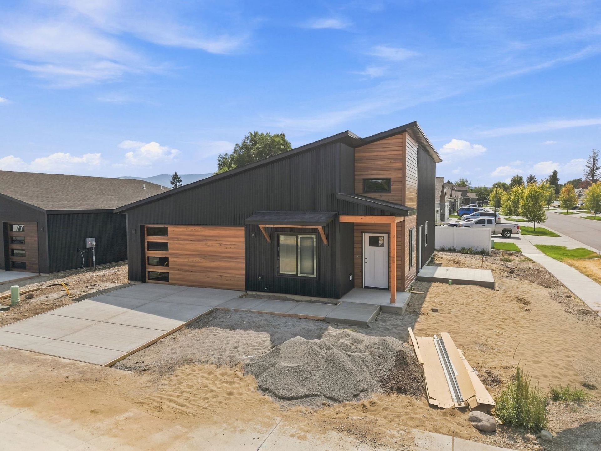 17410 E Mission Ave, Greenacres, WA 99016 Main Photo