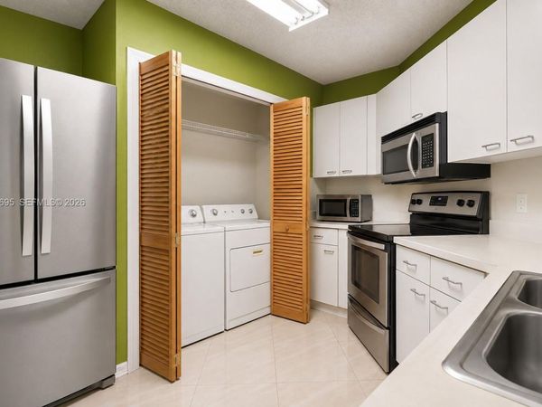 6276 NW 186th ST, Unit 305, Hialeah, FL 33015
