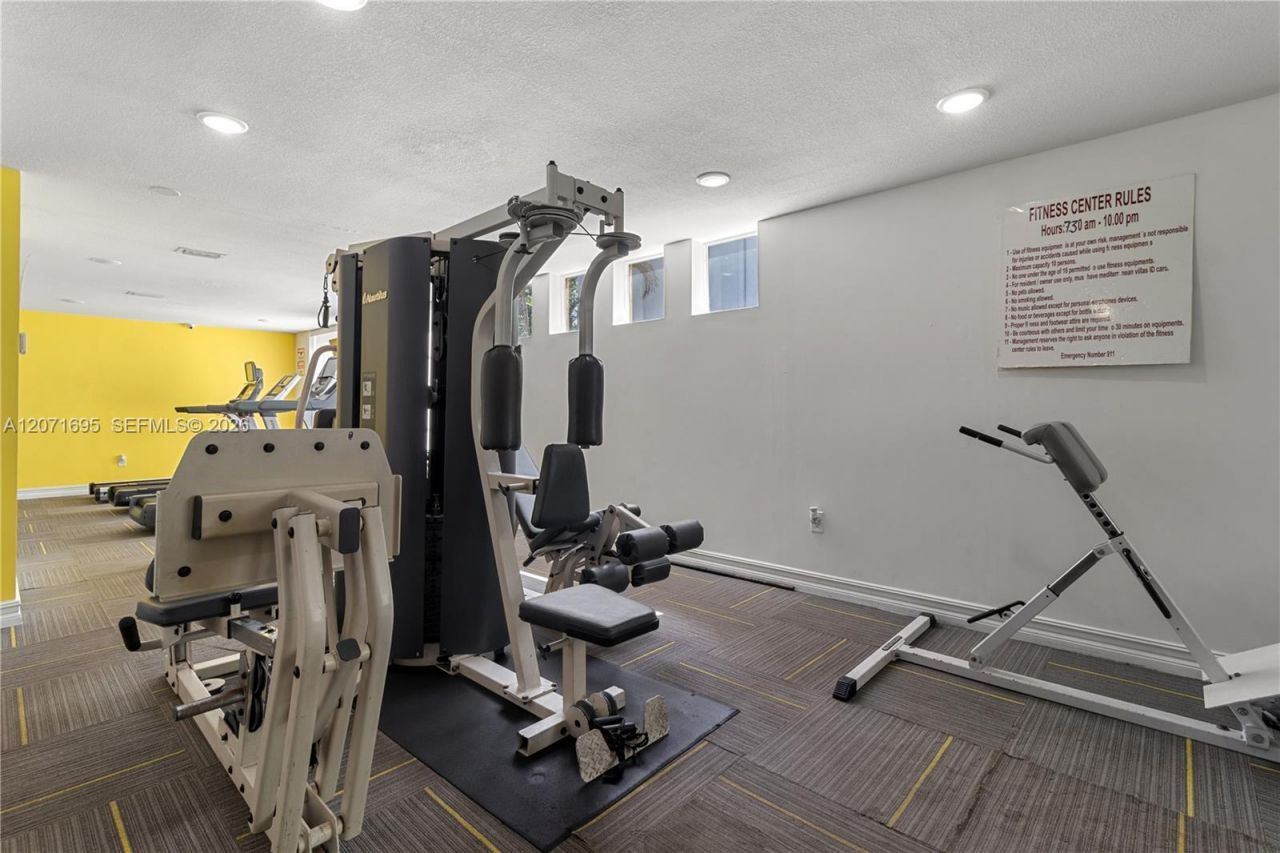 6276 NW 186th St, Unit 305, Hialeah, FL 33015 Photo