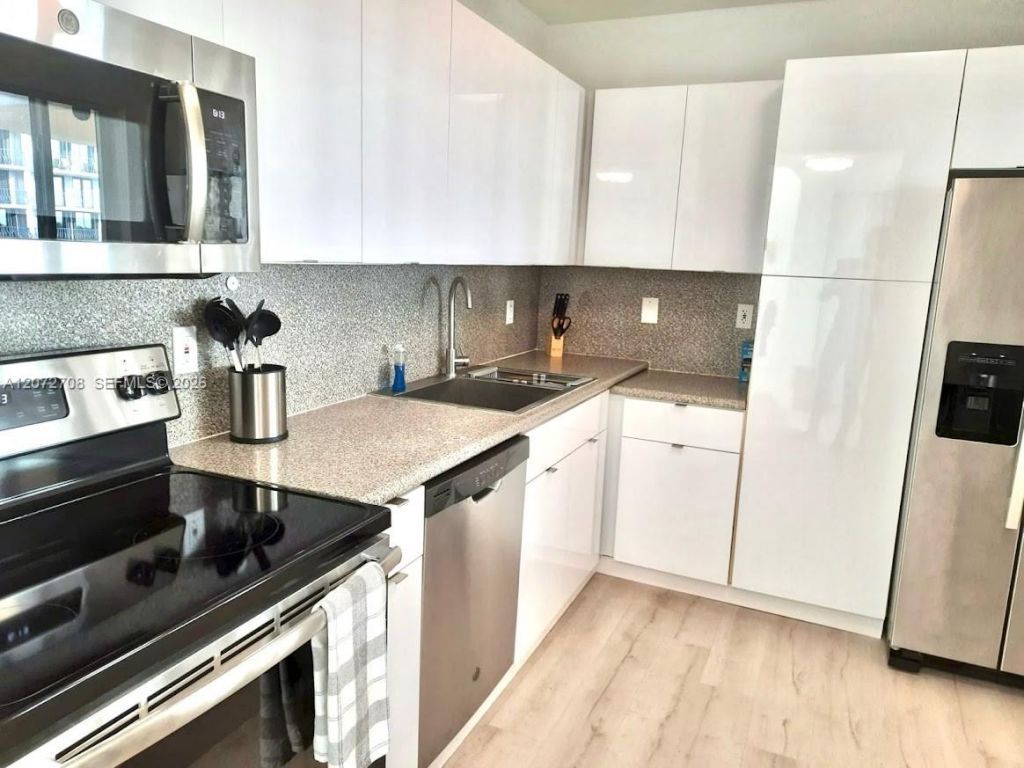 8888 Collins Ave, Unit 512, Surfside, FL 33154 Photo