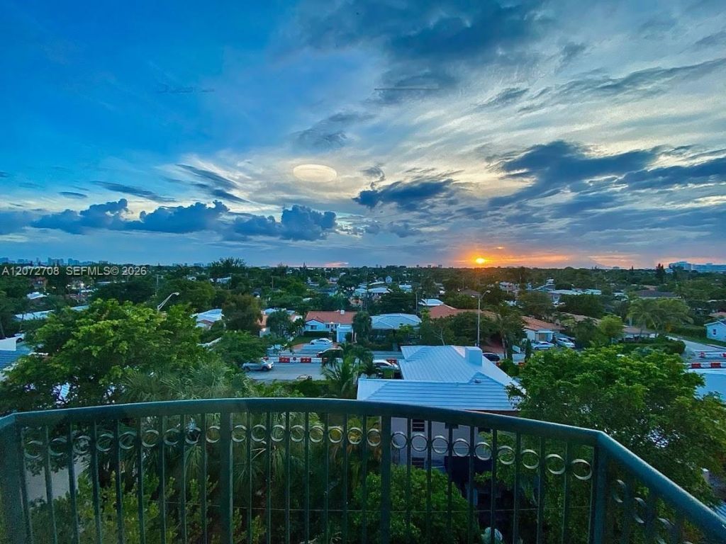 8888 Collins Ave, Unit 512, Surfside, FL 33154 Photo