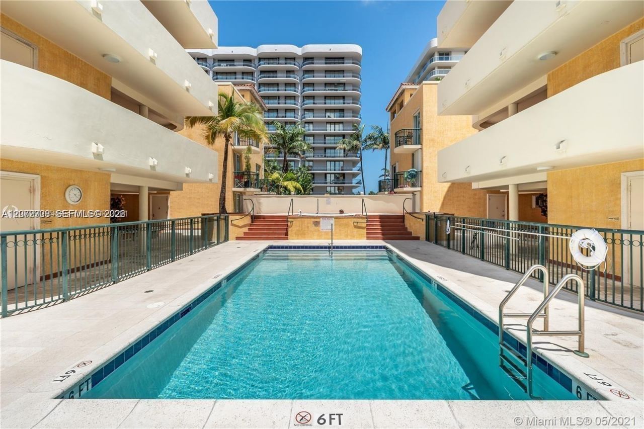 8888 Collins Ave, Unit 512, Surfside, FL 33154 Photo