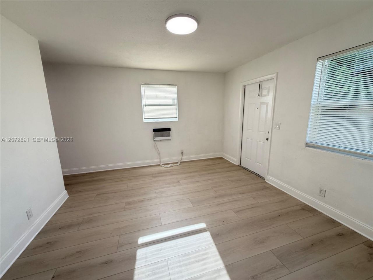 305 NW 1st Ave, Unit 4, Hallandale Beach, FL 33009 Photo