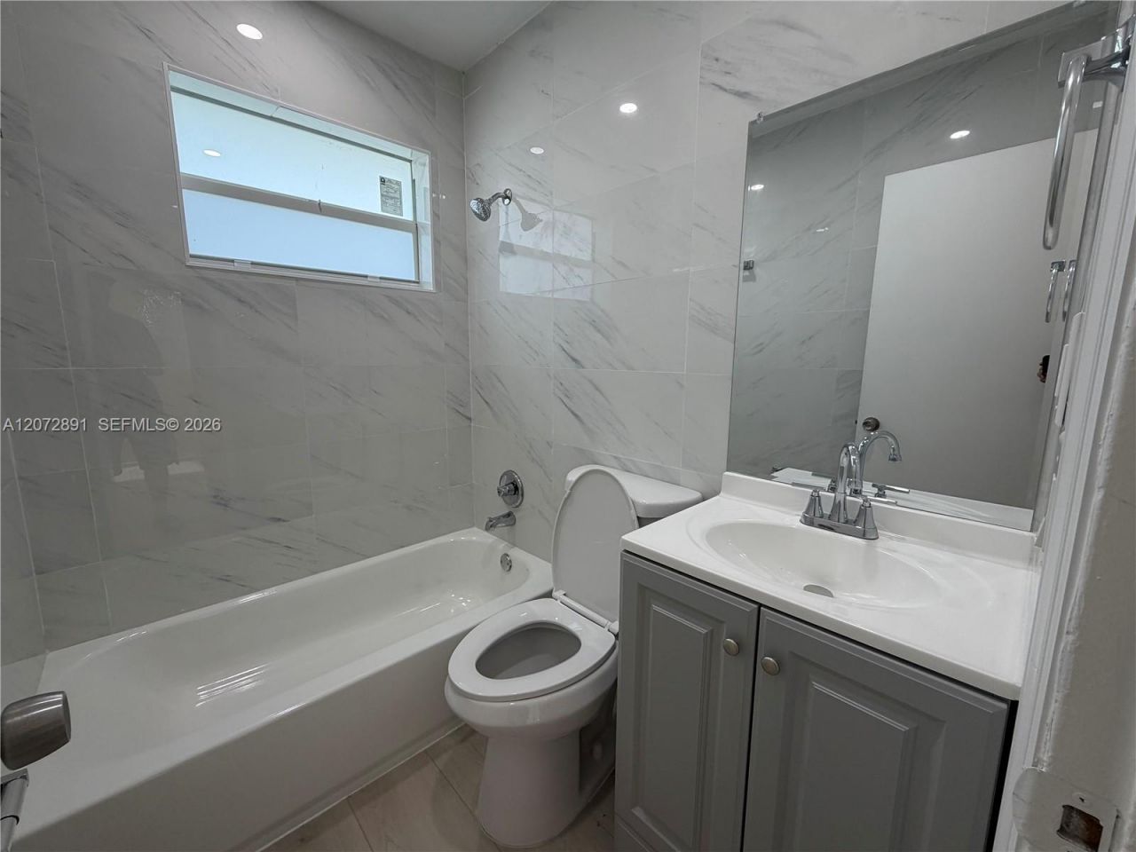 305 NW 1st Ave, Unit 4, Hallandale Beach, FL 33009 Photo