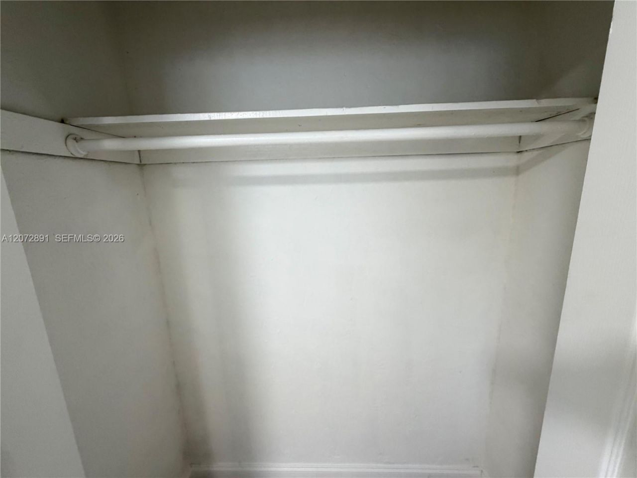 305 NW 1st Ave, Unit 4, Hallandale Beach, FL 33009 Photo