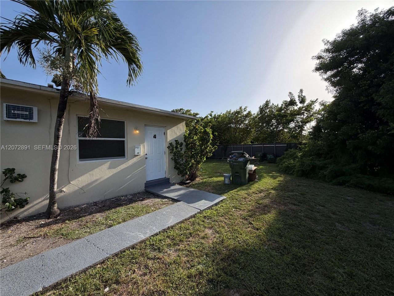 305 NW 1st Ave, Unit 4, Hallandale Beach, FL 33009 Photo