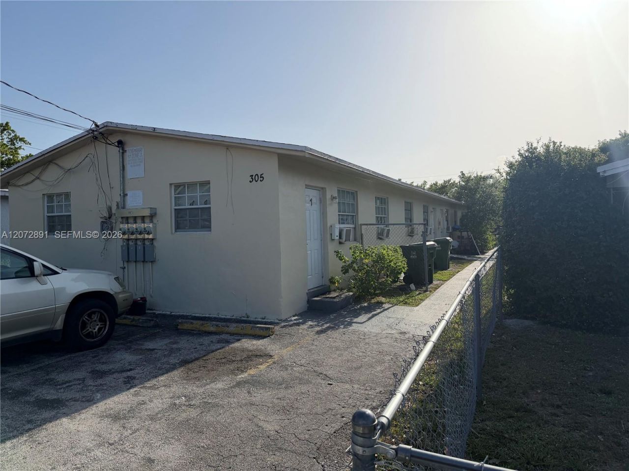 305 NW 1st Ave, Unit 4, Hallandale Beach, FL 33009 Photo