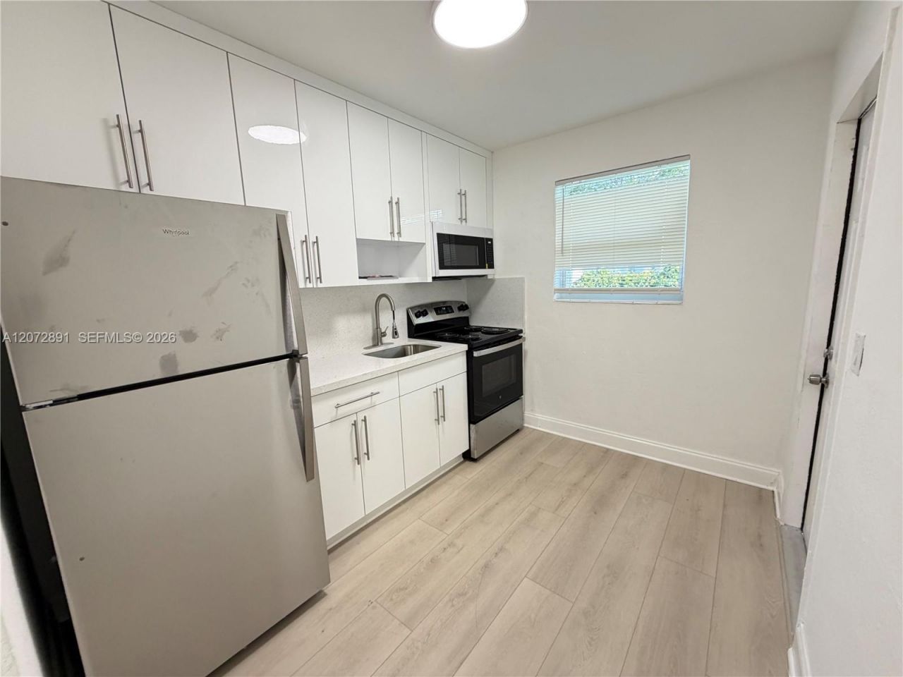 305 NW 1st Ave, Unit 4, Hallandale Beach, FL 33009 Photo