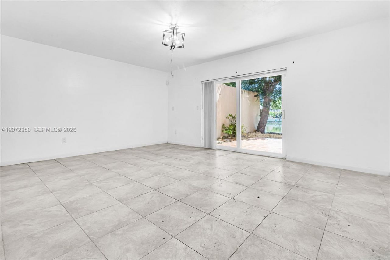 7407 Big Cypress Dr , Miami Lakes, FL 33014 Photo