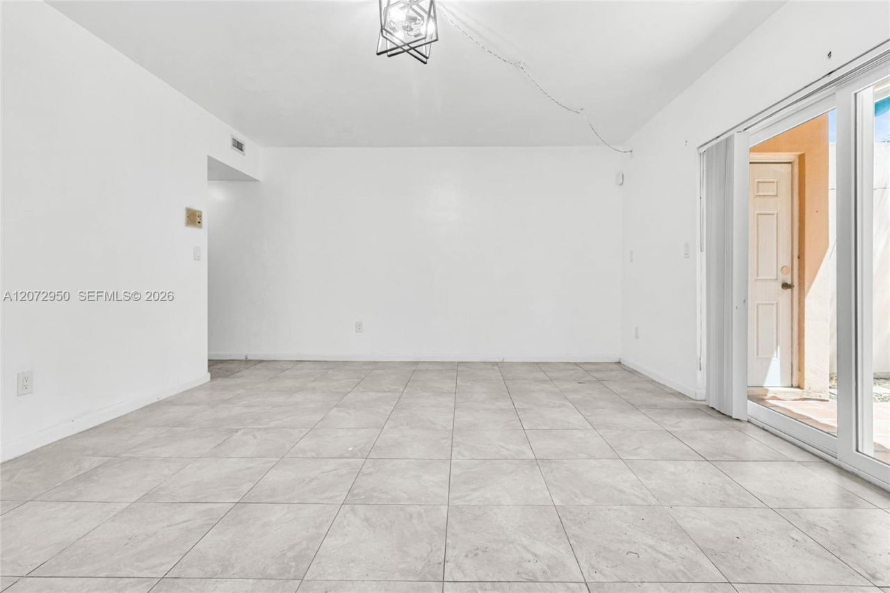 7407 Big Cypress Dr , Miami Lakes, FL 33014 Photo