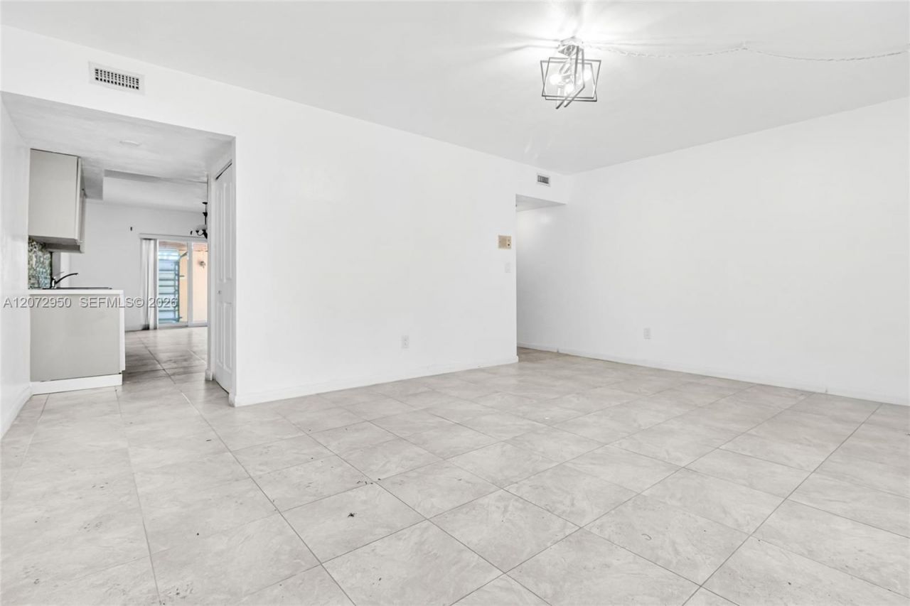 7407 Big Cypress Dr , Miami Lakes, FL 33014 Photo