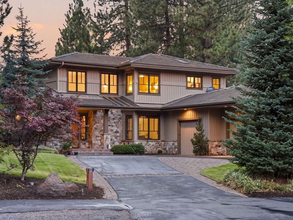 61673 Tam McArthur Loop, Bend, OR 97702