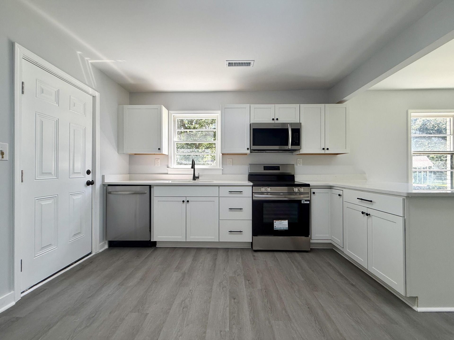 4740 Linda Street Photo 17