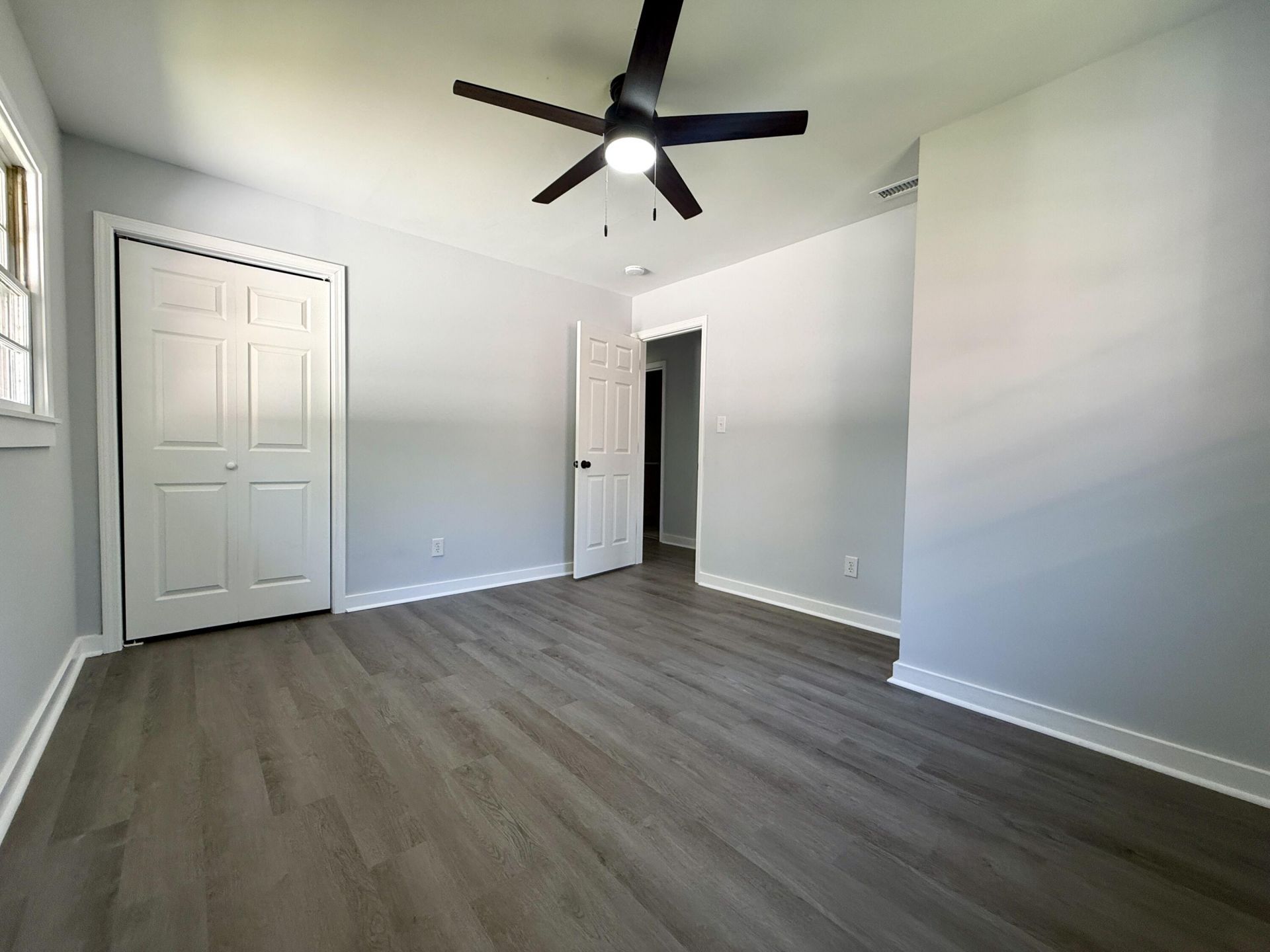 4740 Linda Street Photo 24