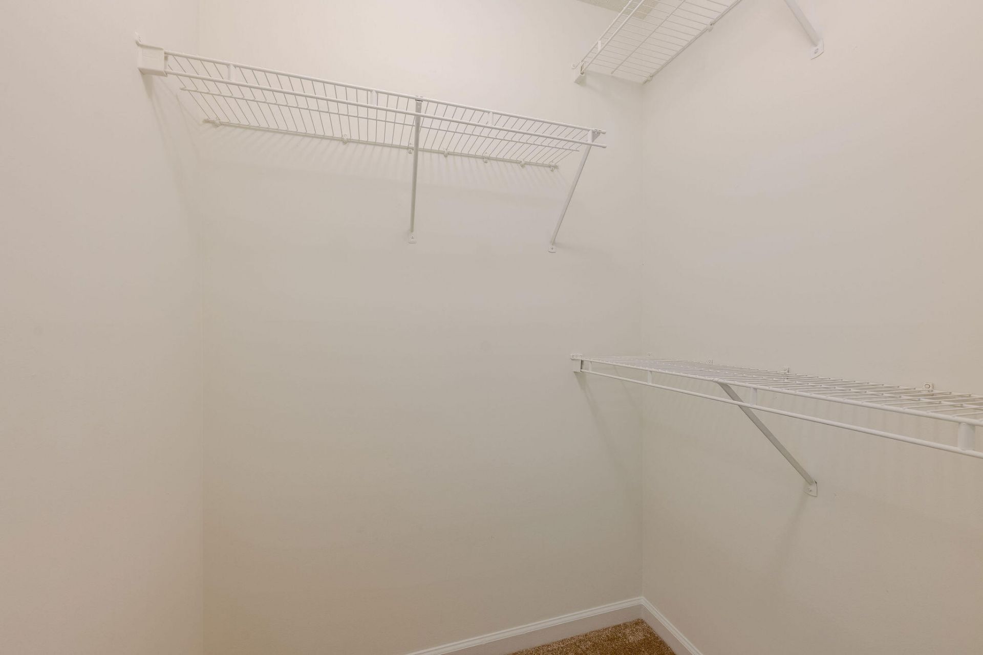 188 Midland Parkway Photo 11