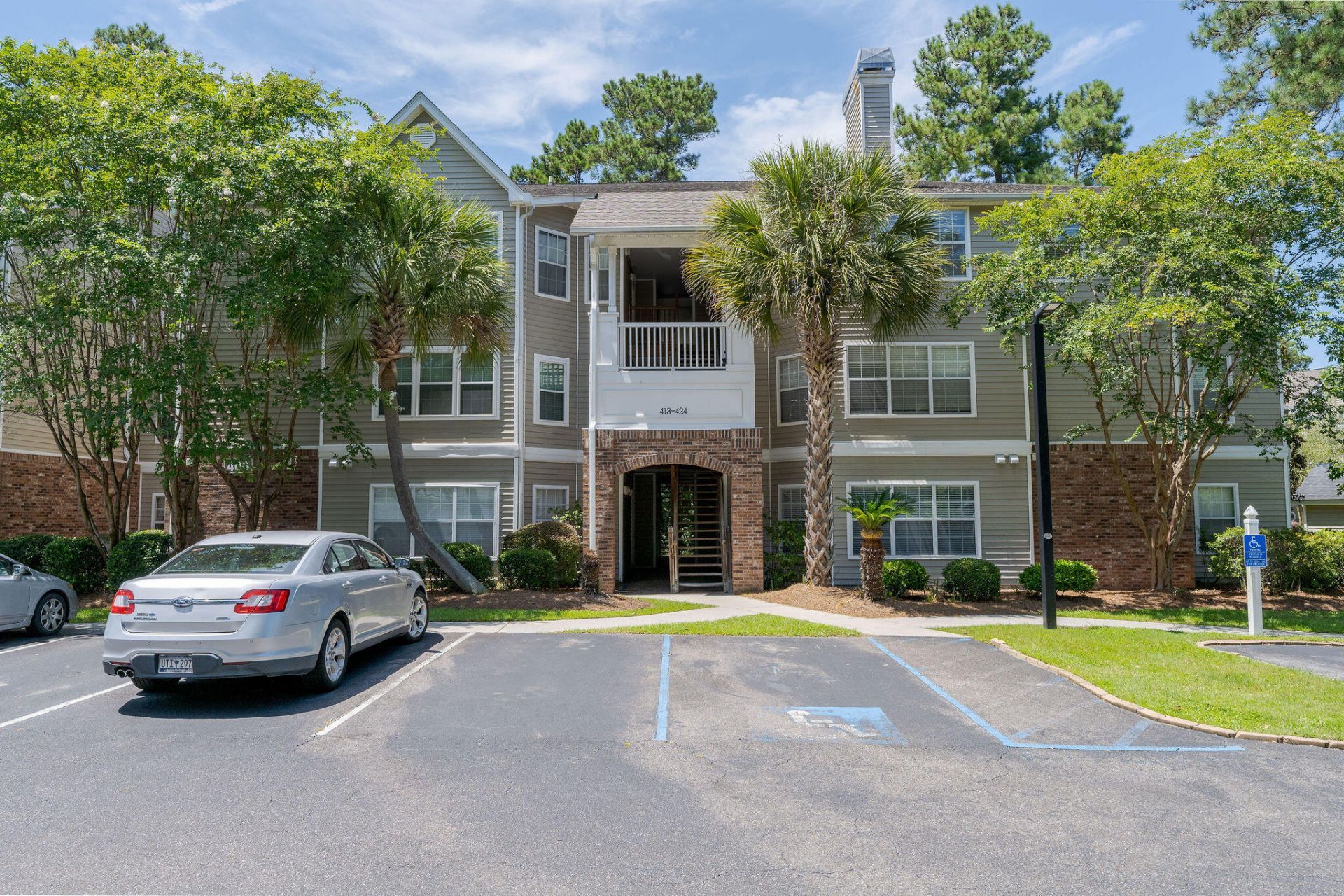 188 Midland Parkway Photo 24