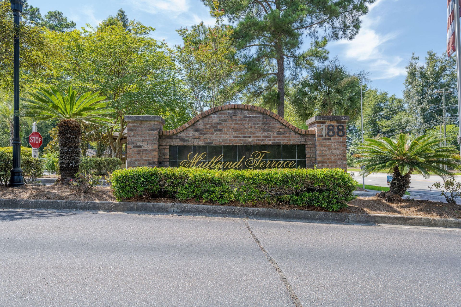 188 Midland Parkway Photo 35