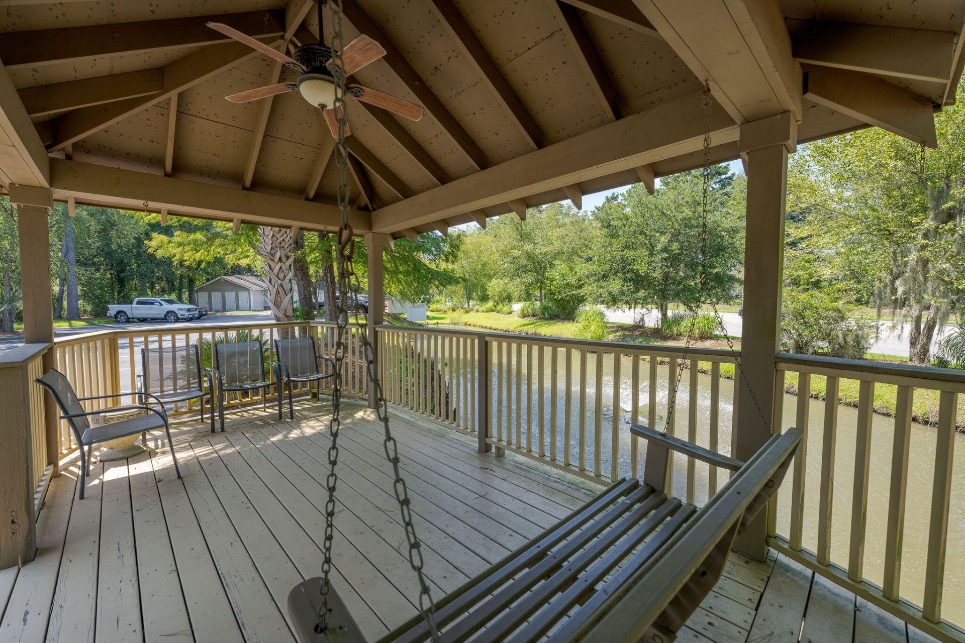 188 Midland Parkway Photo 36