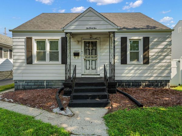 1045 177th Place , Hammond, IN 46324