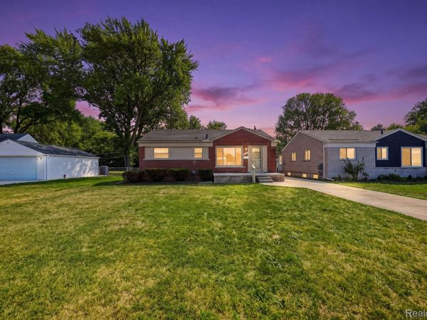 22030 Lanse Street, St Clair Shores, Mi 48081