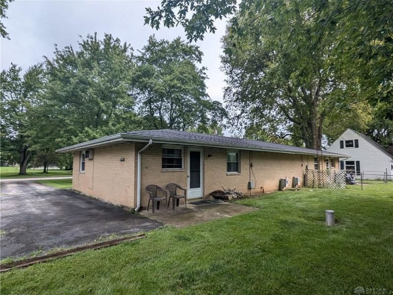 102 Madison Street, Pitsburg, OH 45358 Photo 3