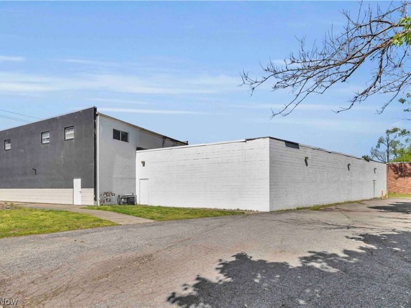 7587-7590 Mentor Avenue, Mentor, OH 44060 Photo 12
