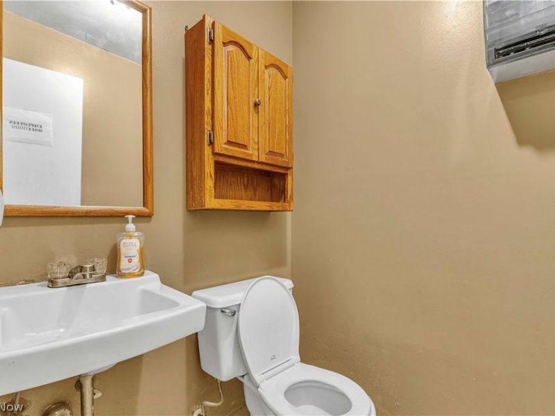 7587-7590 Mentor Avenue, Mentor, OH 44060 Photo 15