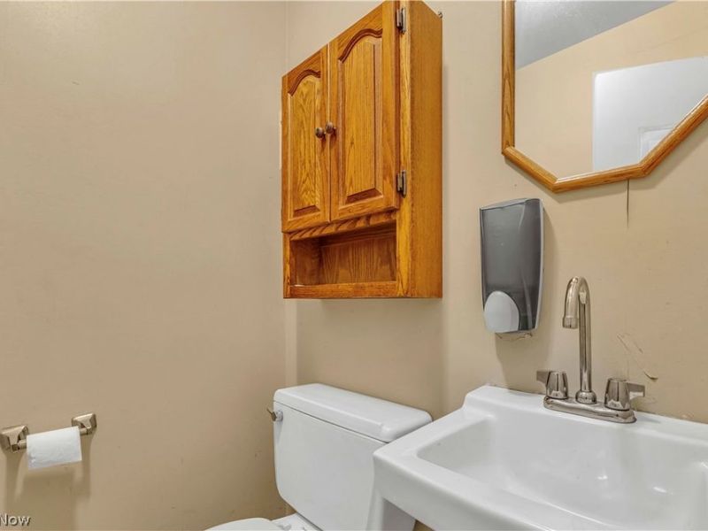 7587-7590 Mentor Avenue, Mentor, OH 44060 Photo 16
