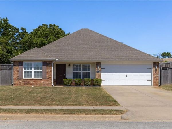6142 Clay Avenue, Springdale, AR 72762