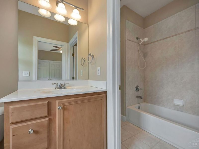 4004 Hickory Hollow Drive, Ross Township, OH 45013 Photo 30
