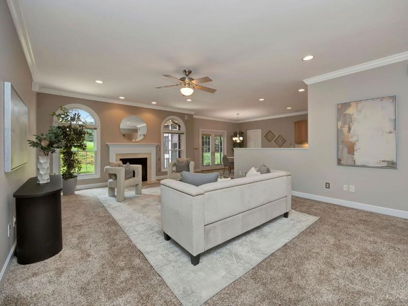 4004 Hickory Hollow Drive, Ross Township, OH 45013 Photo 4