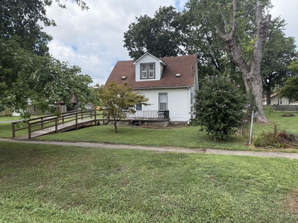 504 N Walnut Street , Centralia, IL 62801