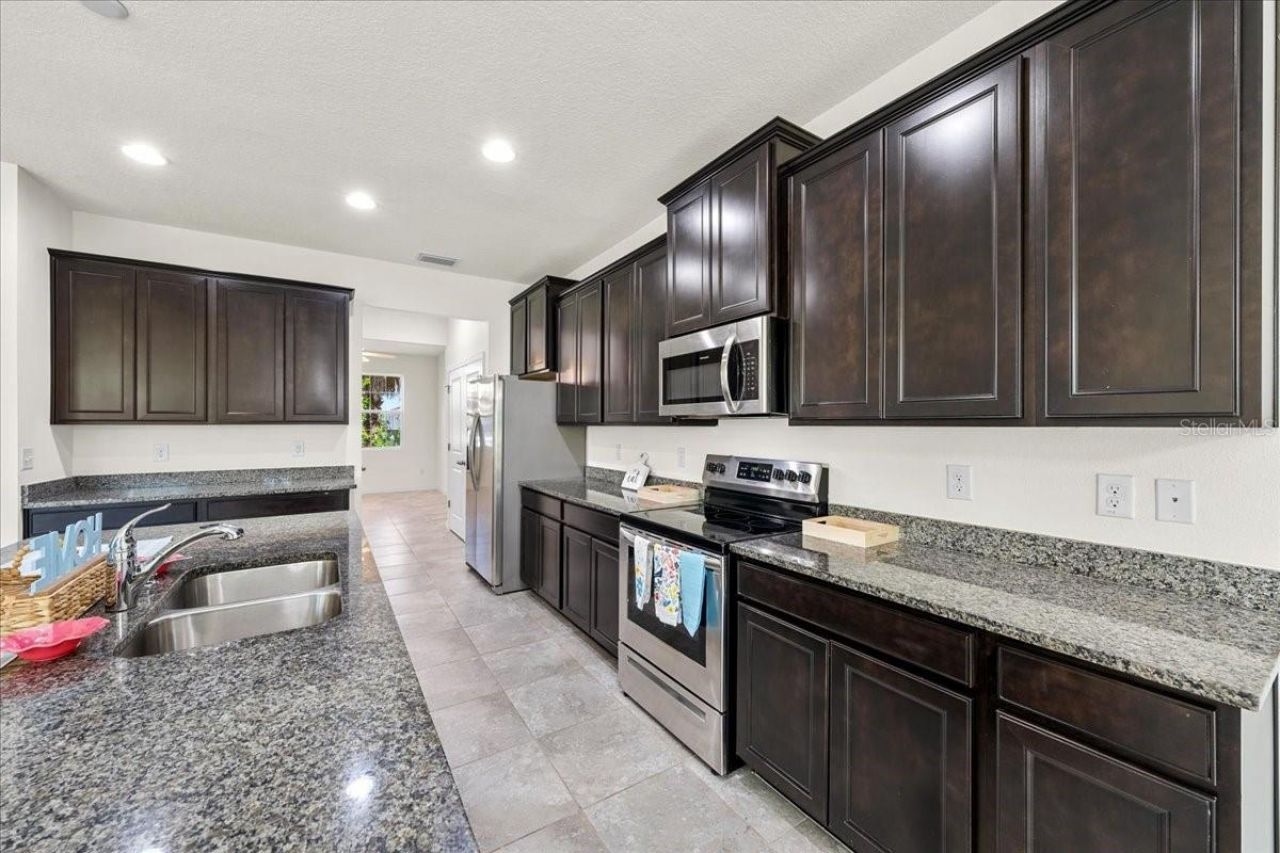 5715 Hevena Court , Palmetto, FL 34221 Photo