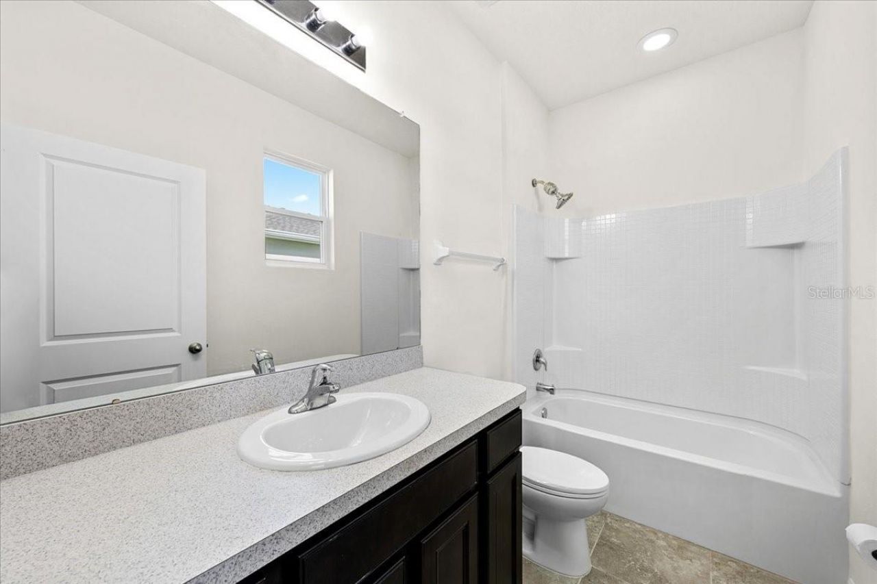 5715 Hevena Court , Palmetto, FL 34221 Photo