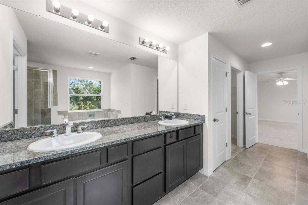 5715 Hevena Court , Palmetto, FL 34221 Photo