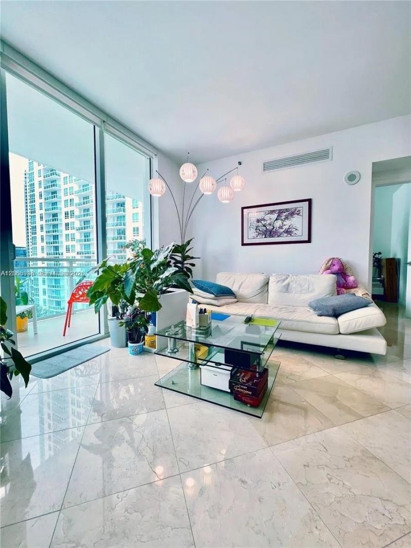 950 Brickell Bay Dr , Unit 1807, Miami, FL 33131 Photo
