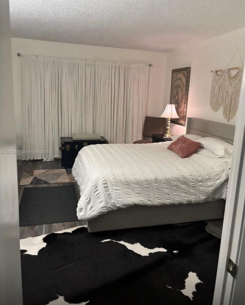 500 NE 12th Ave , Unit 704, Hallandale Beach, FL 33009 Photo